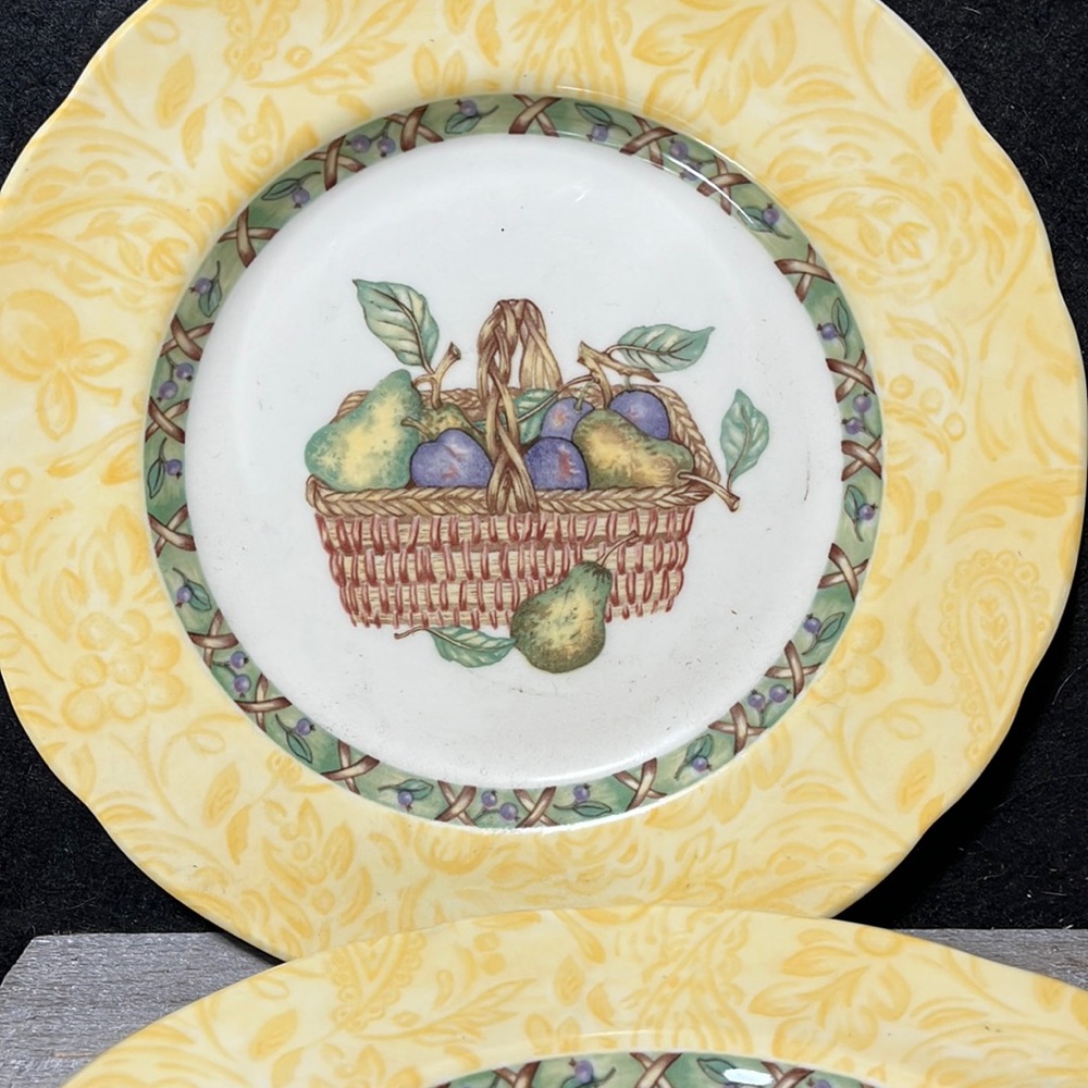 Tudor 2 Full Fruits Plates